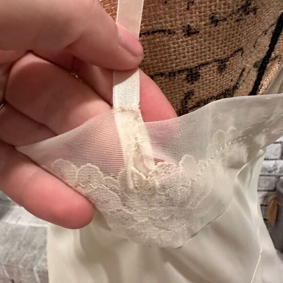 Vintage 50s/60s Vanity Fair Slip Gown Dress Size 38 Large Pinup Glamour Lace - Picture 3 of 11